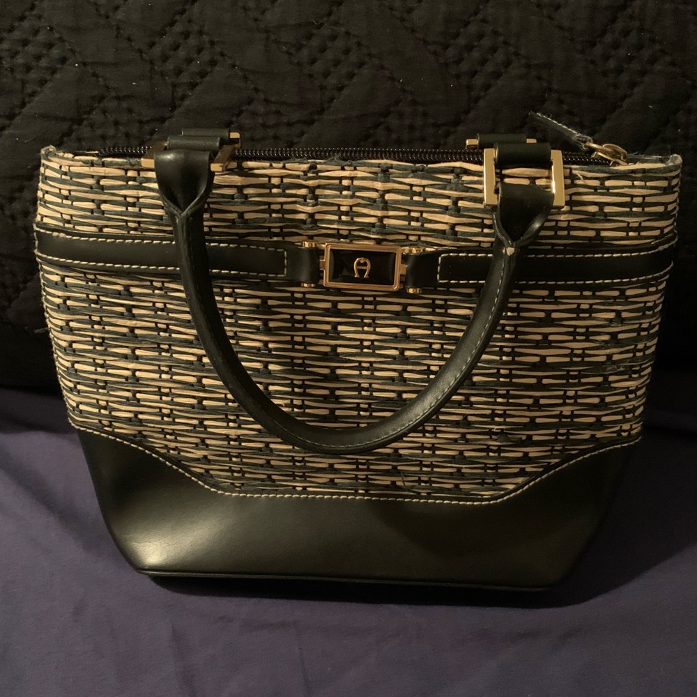 Eteinne Aigner handbag